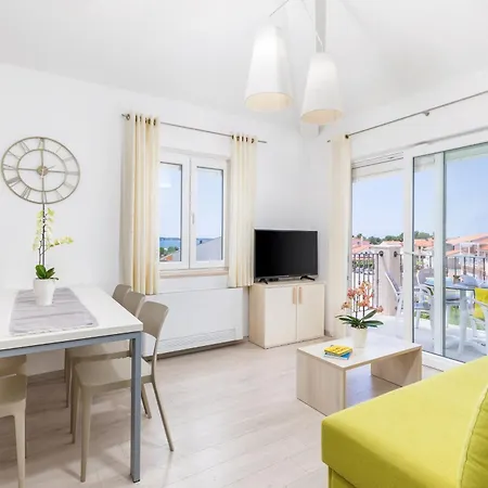 Apartment Nina 1 Fazana